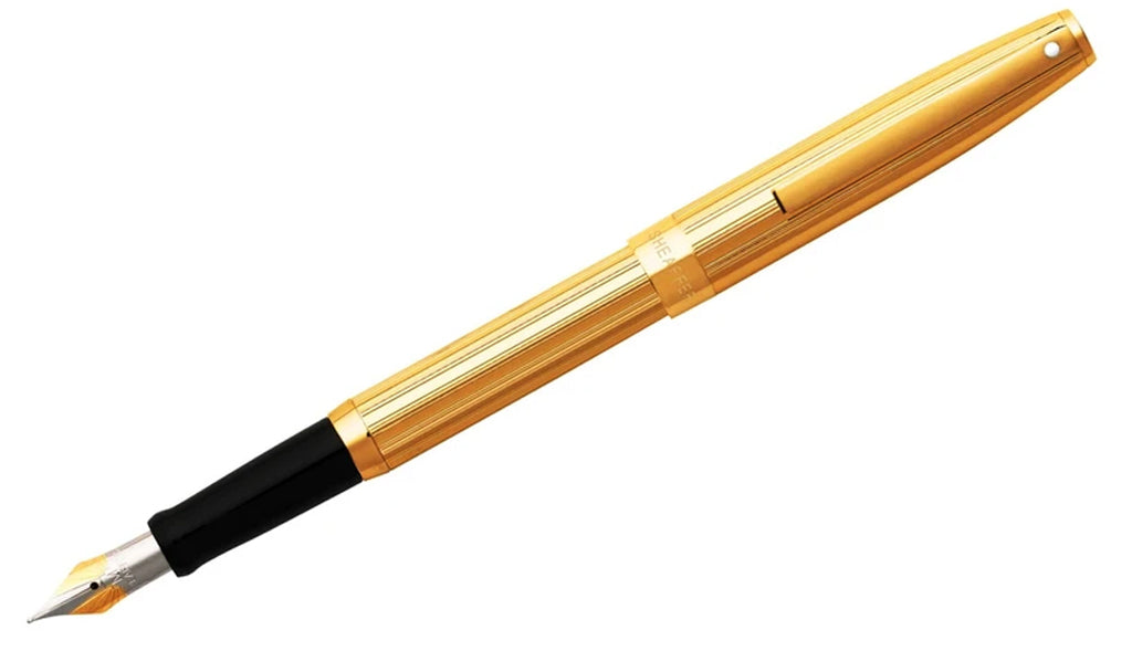 Sagaris™ - Fluted Gold Tone Cap and Barrel Fountain Pen